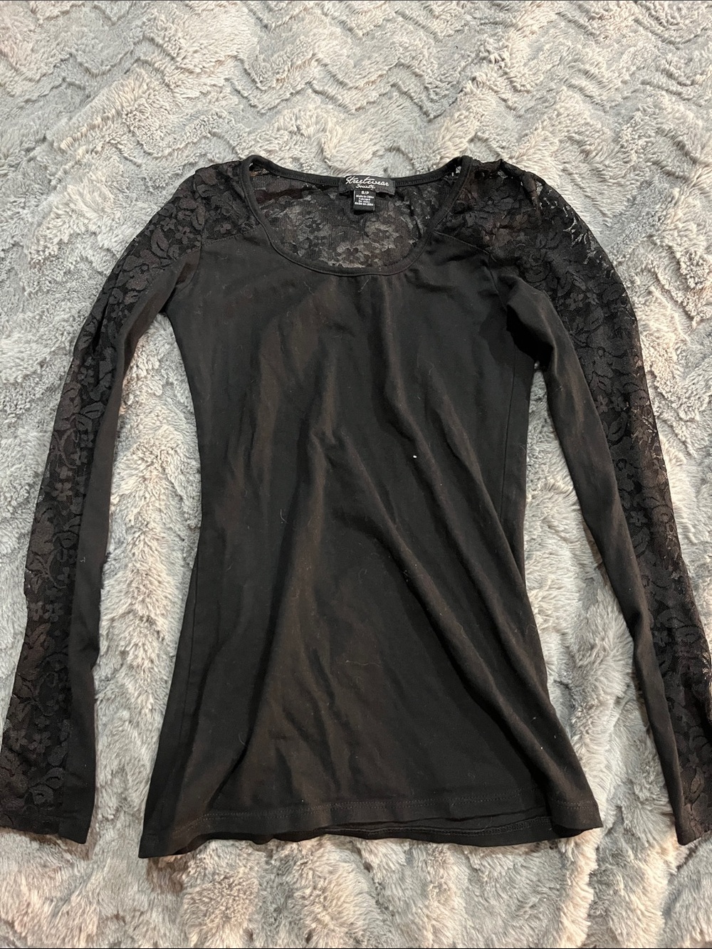 Streetwear Black Long Sleeve Scoop Neck Top with Lace Sleeves